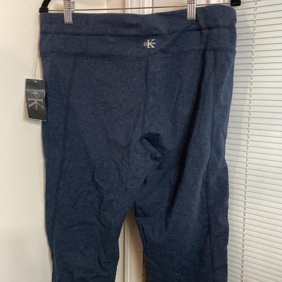 Calvin Klein capris navy blue - Picture 4 of 5